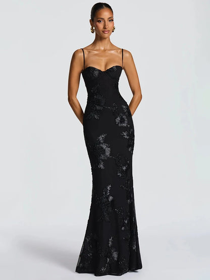 Vestido largo sexi con tirantes finos y espalda descubierta