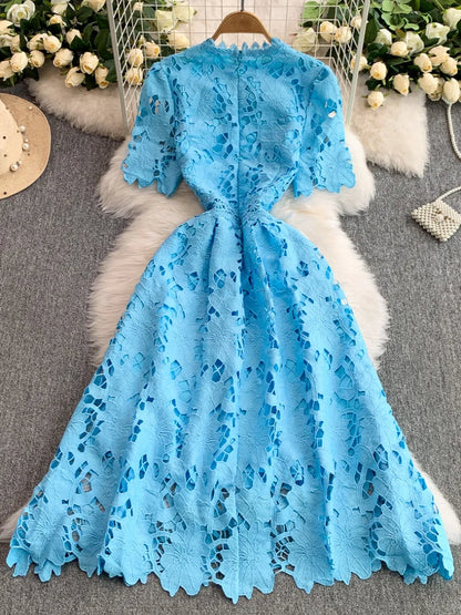 Vestido de Verano con Cuello Redondo de Encaje