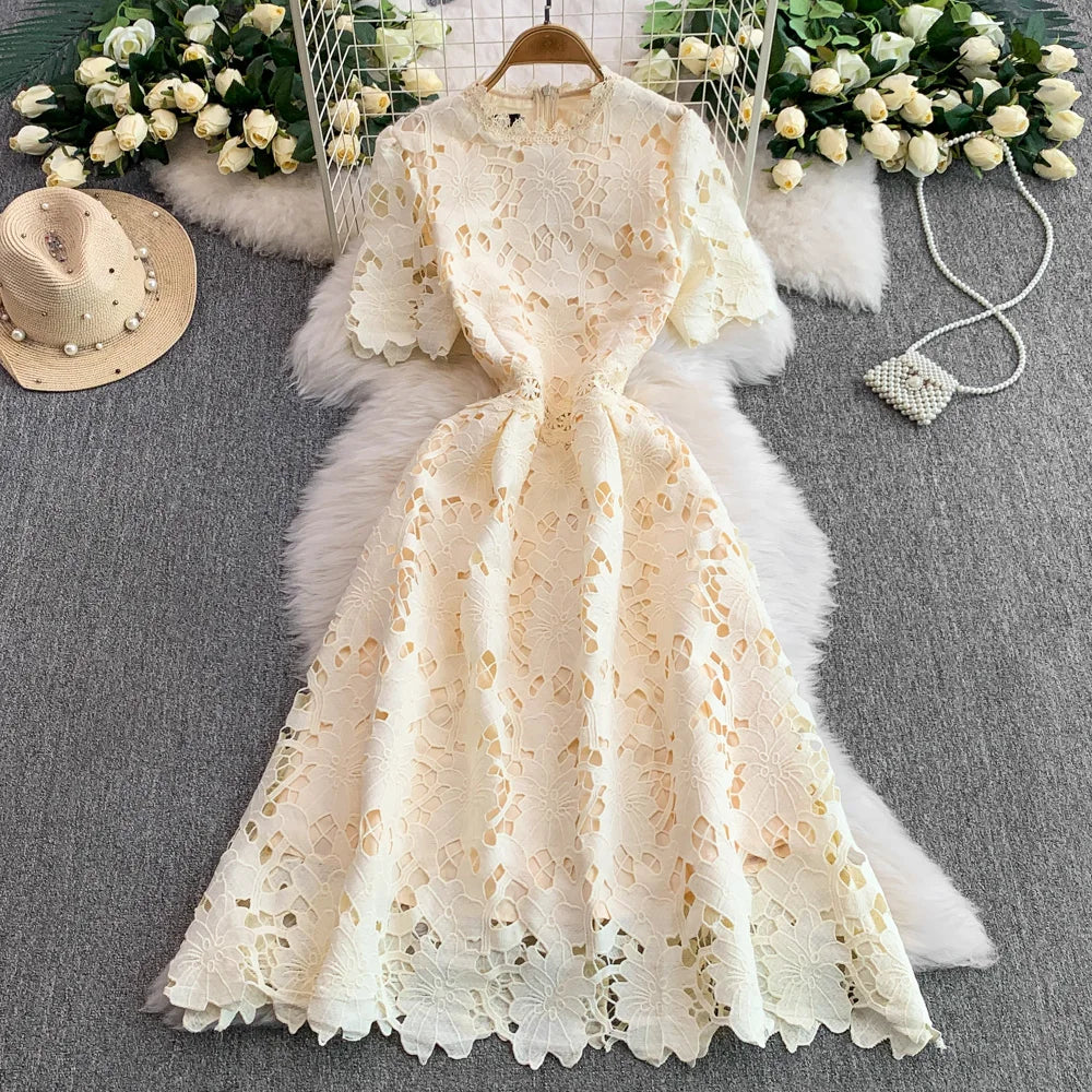 Vestido de Verano con Cuello Redondo de Encaje